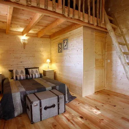 Les Des Benauges Chalet Arbis